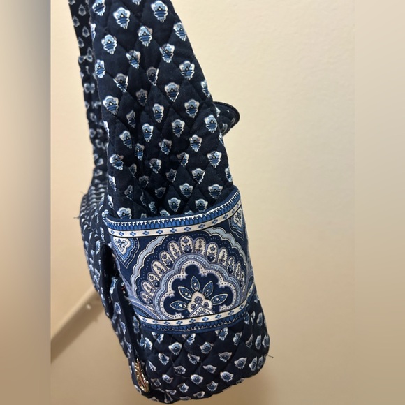 Vera Bradley cross body bag. Blue. Excellent condition. - Picture 5 of 5